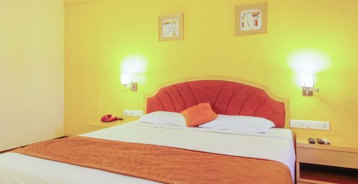 Aj International Hotel Bangalore Esterno foto