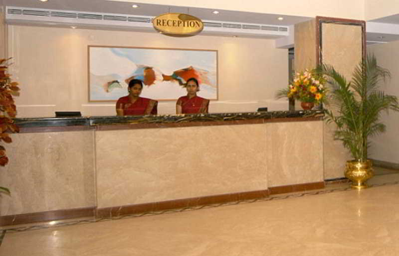 Aj International Hotel Bangalore Esterno foto