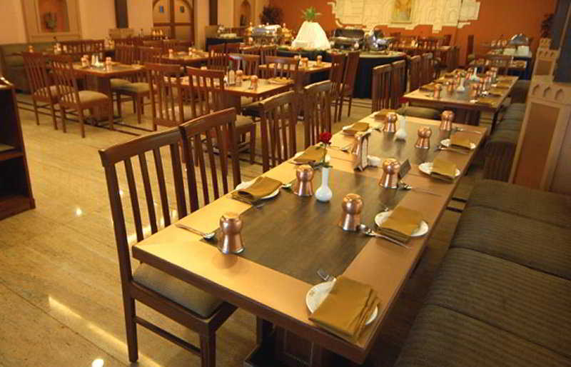 Aj International Hotel Bangalore Esterno foto